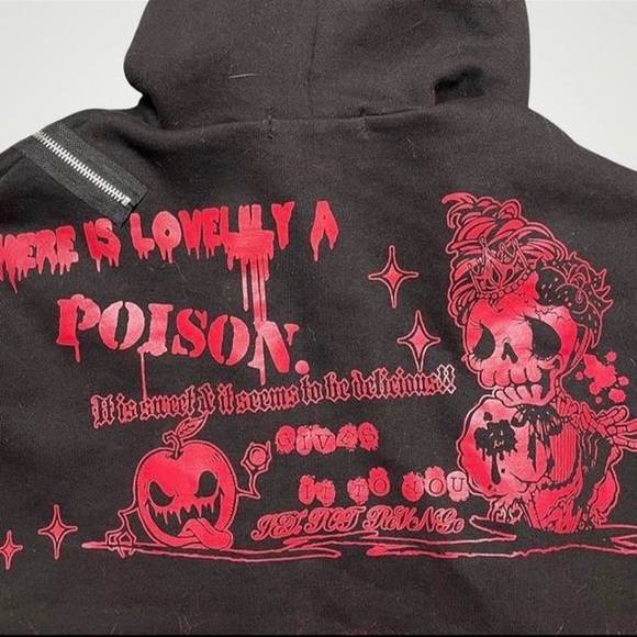 Sex Pot Revenge cape - Picture 1 of 5